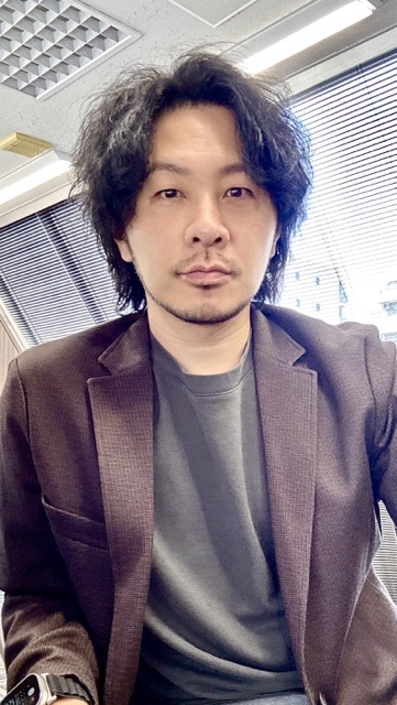 山田 伶